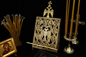 Deluxe Brass Byzantine Display Stand