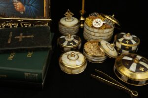 Small Round Brass Keepsake Box with Mother of Pearl Inlay