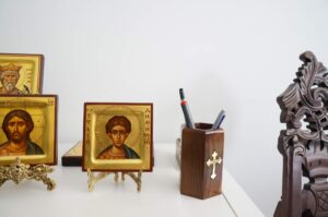 Wooden Pen and Pencil Holder with Metal Cross Decorations