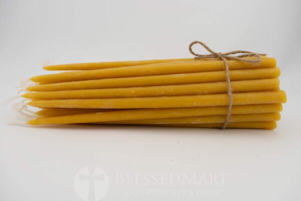 pure handmade beeswax candle detail